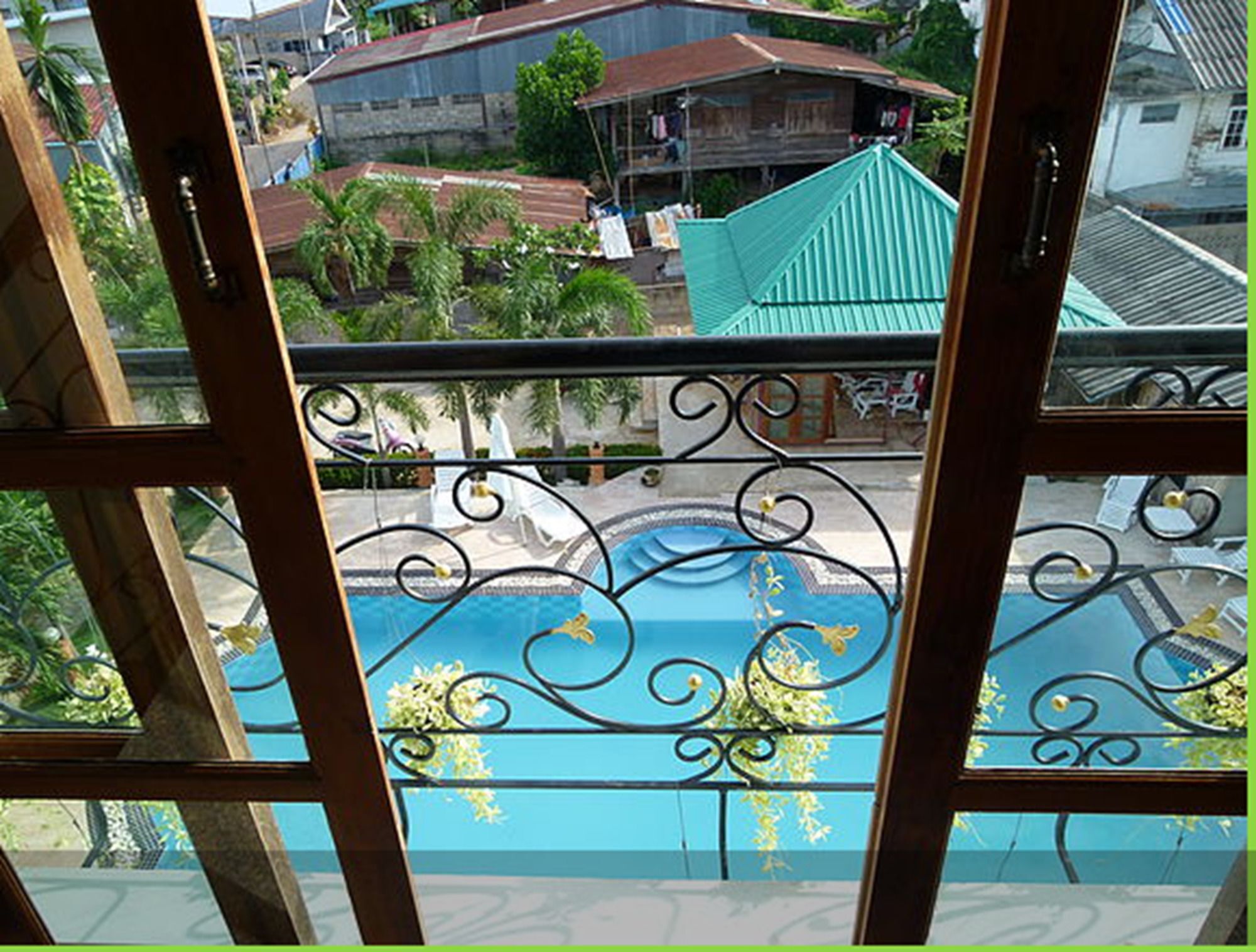 Baan Georges Hotel